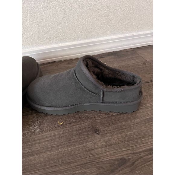 UGG Classic Slipper Women’s size 9 - Picture 5 of 6